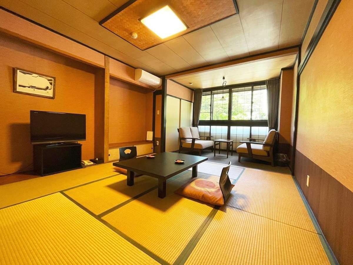 Hotel Kutsurogijyuku Shintaki Aizu-Wakamatsu Zewnętrze zdjęcie