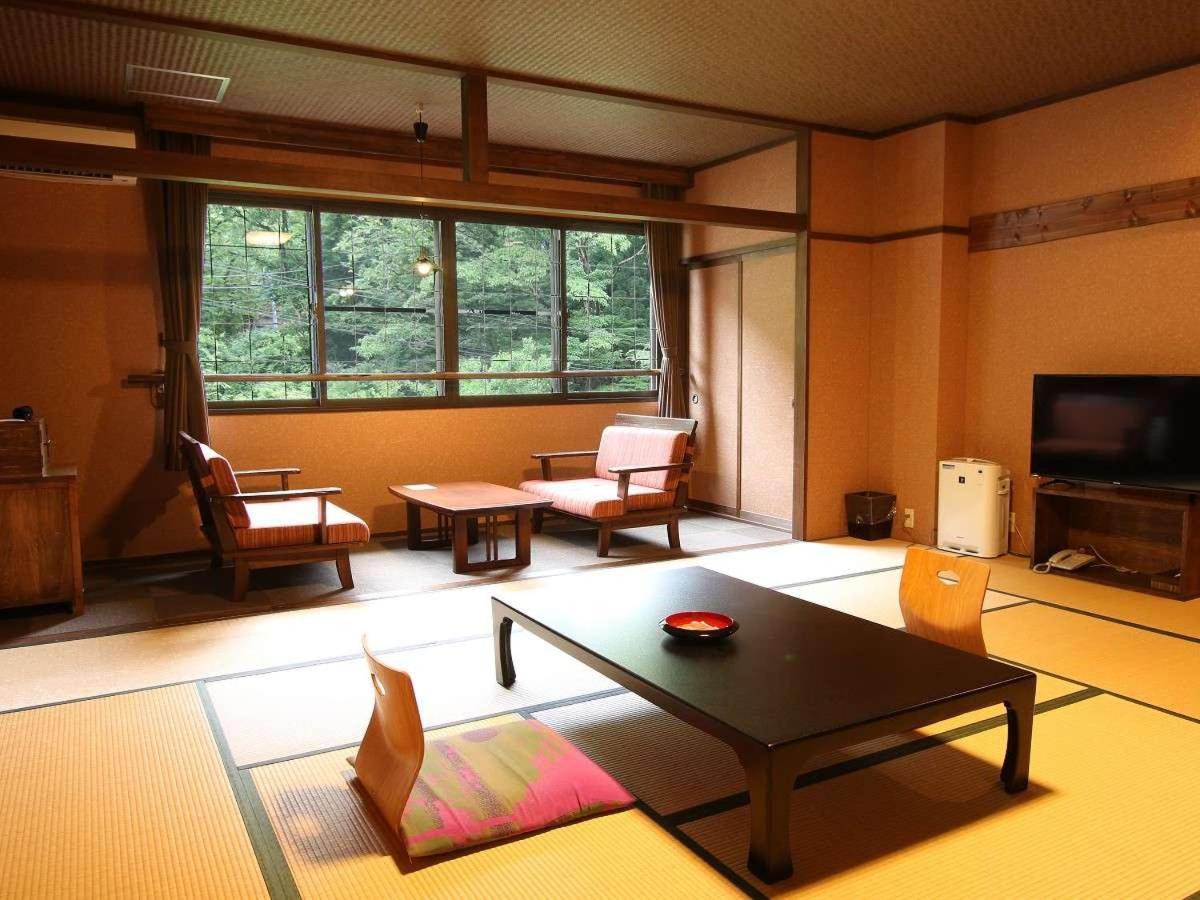 Hotel Kutsurogijyuku Shintaki Aizu-Wakamatsu Zewnętrze zdjęcie
