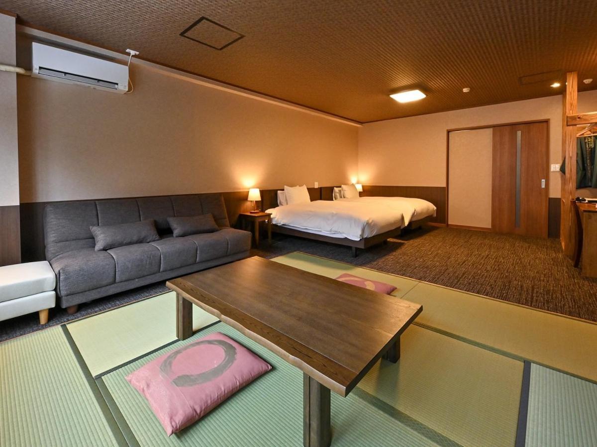 Hotel Kutsurogijyuku Shintaki Aizu-Wakamatsu Zewnętrze zdjęcie